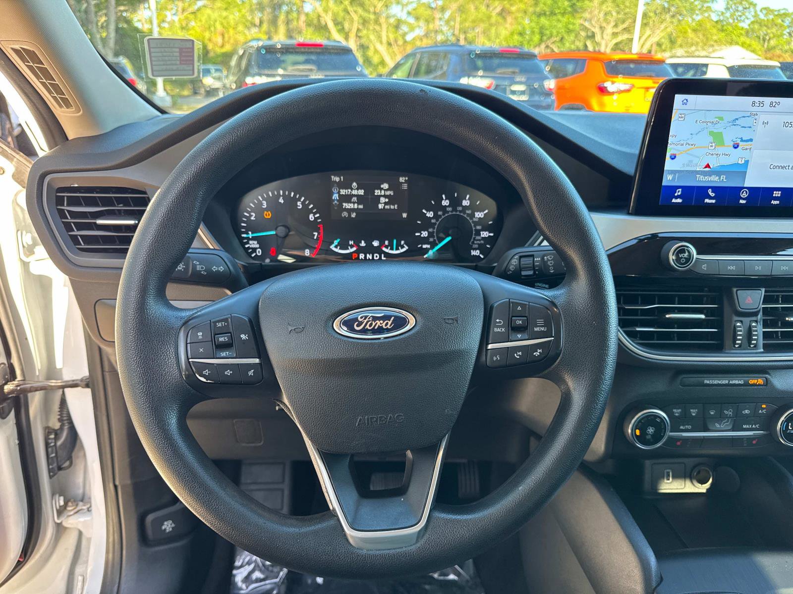 Used 2020 Ford Escape SE image 27