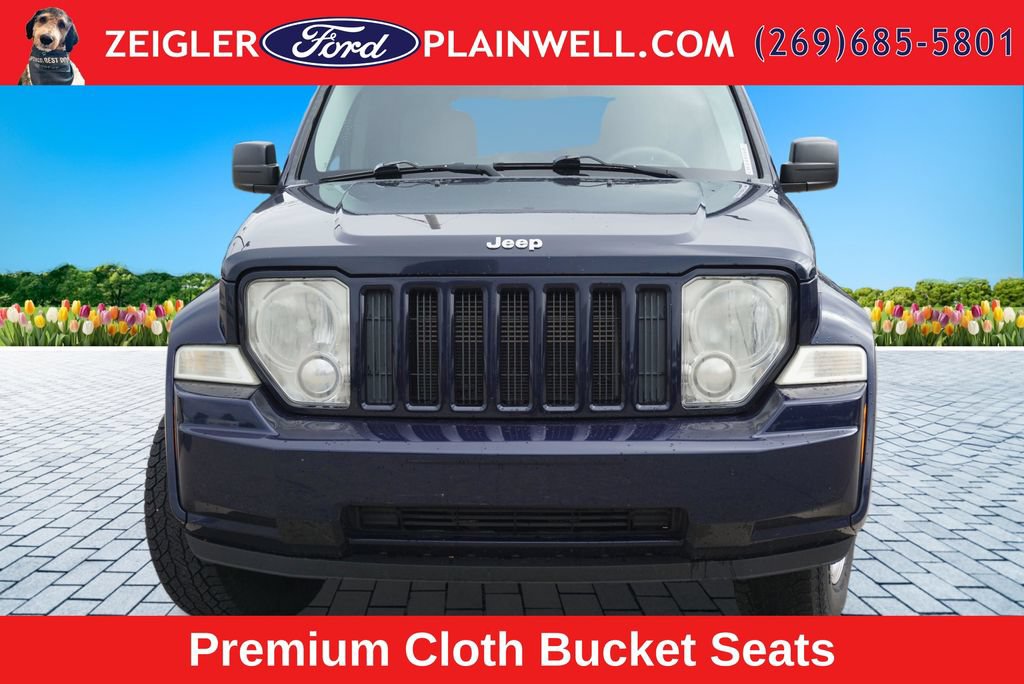 Used 2012 Jeep Liberty Sport AWD/4WD image 8