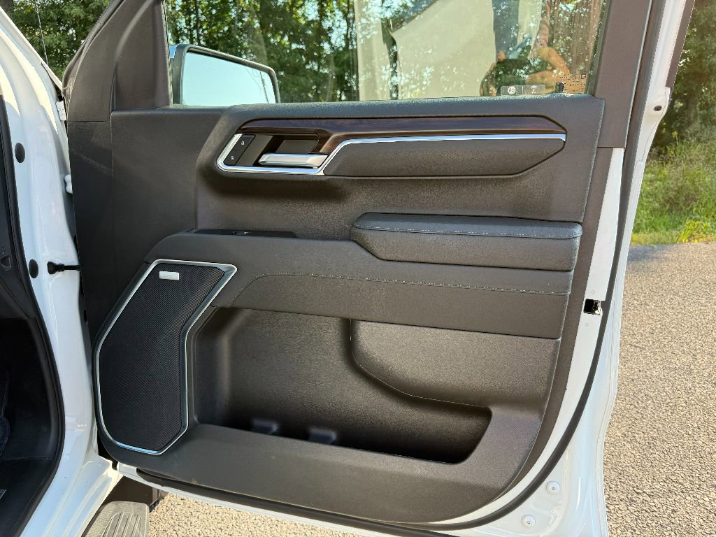 Used 2023 GMC Sierra 1500 SLT w/ SLT Premium Package image 31