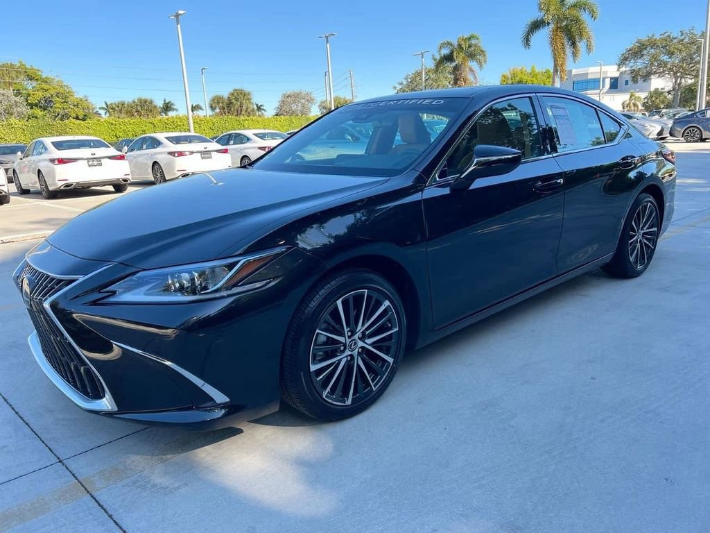 Certified 2024 Lexus ES 350 w/ Premium Package image 3