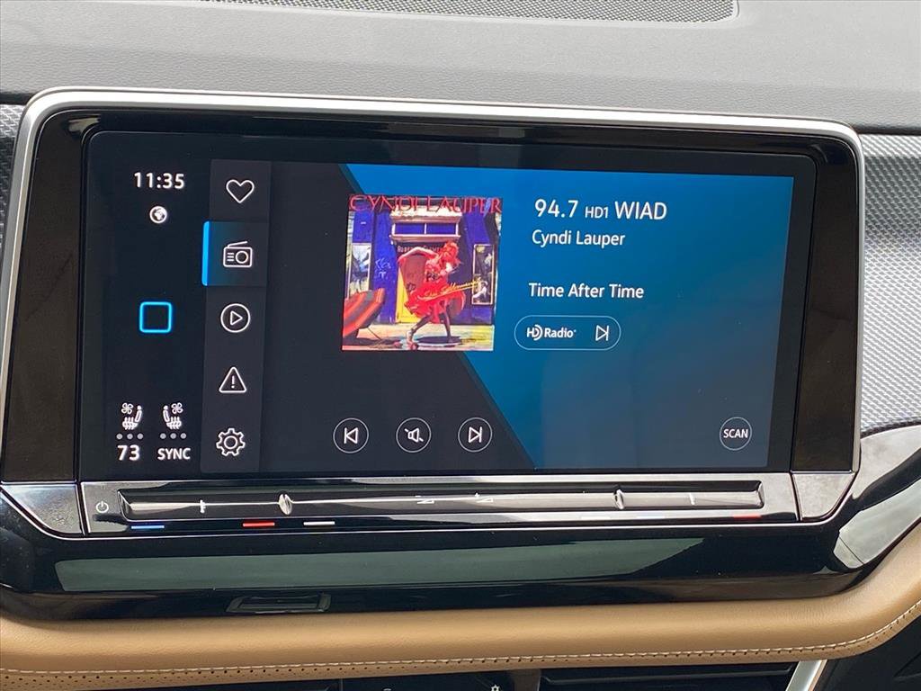 Used 2025 Volkswagen Atlas Cross Sport SEL R-Line image 8