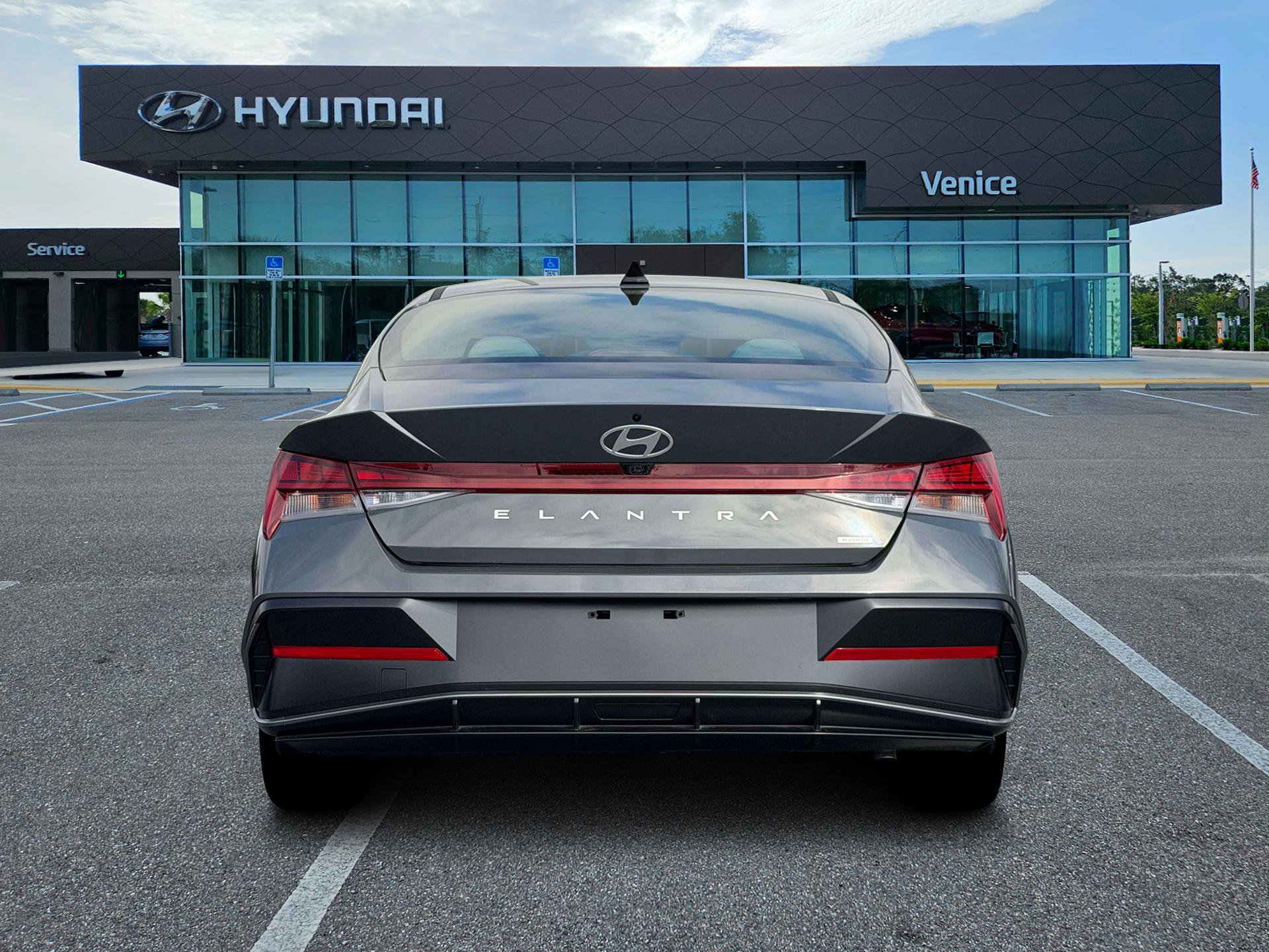 New 2026 Hyundai Elantra Limited FWD image 6