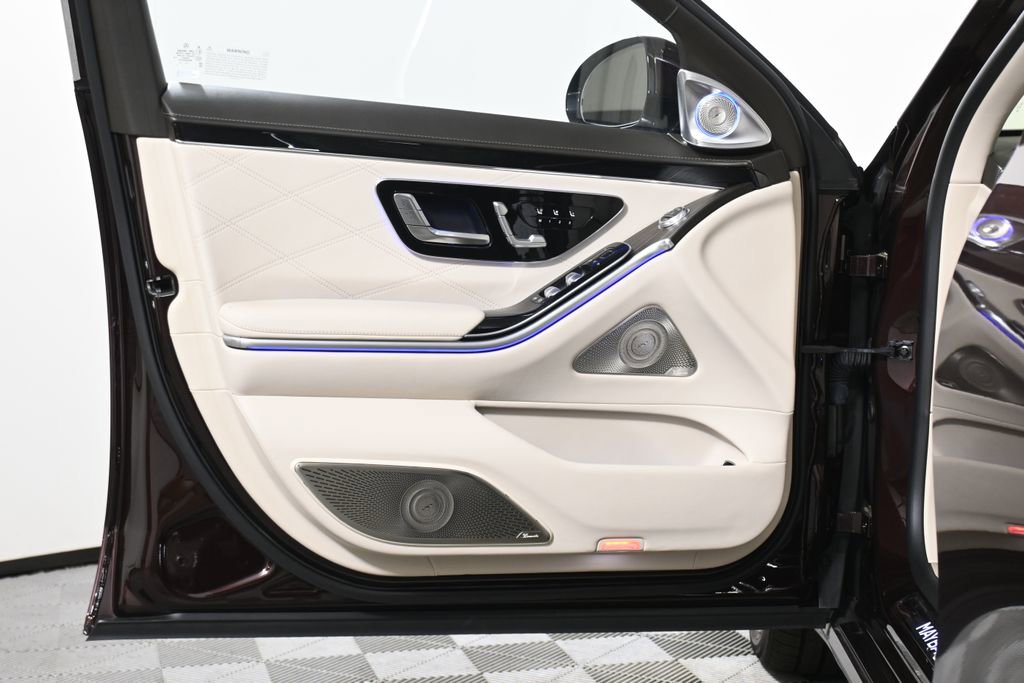 Certified 2023 Mercedes-Benz Maybach S 680 4MATIC image 28