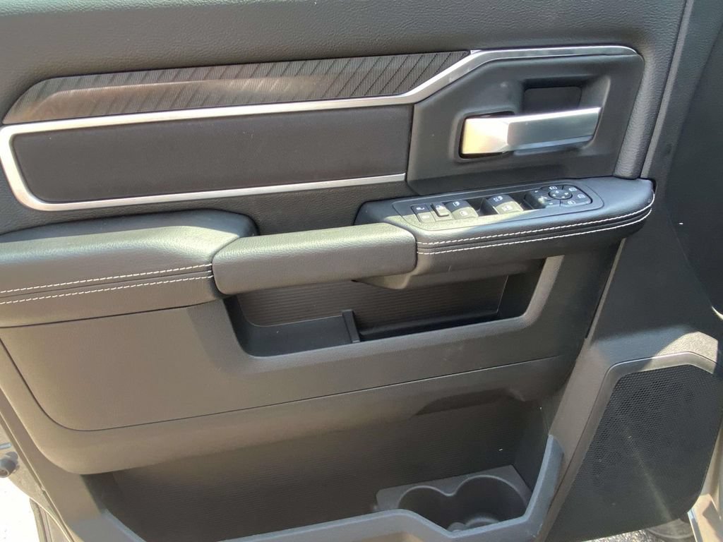New 2026 RAM 2500 Big Horn AWD/4WD image 14