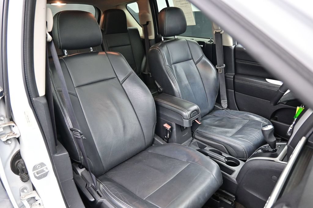 Used 2017 Jeep Compass High Altitude FWD image 33