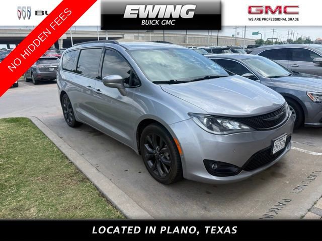 Used 2020 Chrysler Pacifica Touring-L w/ Advanced Safetytec Group FWD image 1