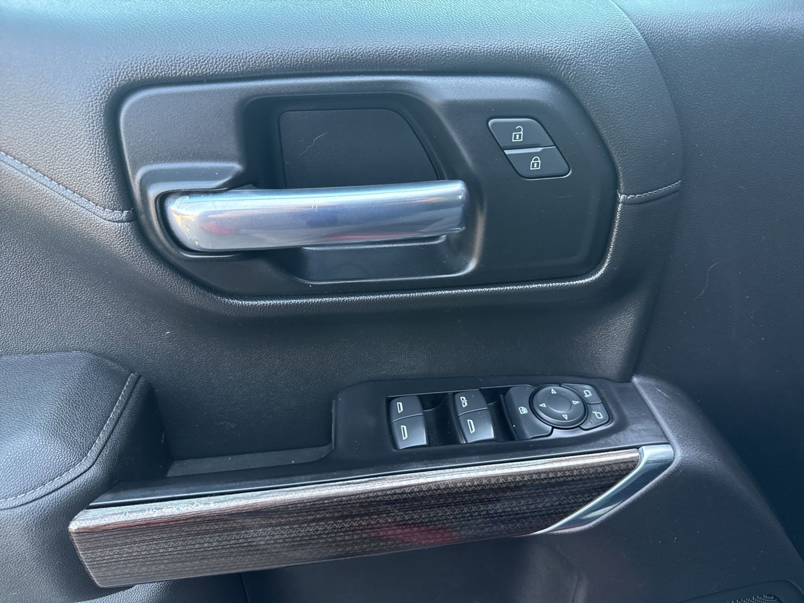 Used 2019 Chevrolet Silverado 1500 RST w/ All-Star Edition AWD/4WD image 24