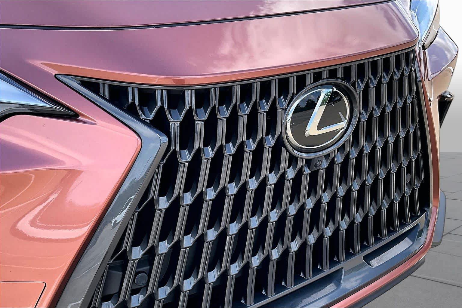 Used 2025 Lexus NX 350 AWD w/ Accessory Package (Z2) image 30