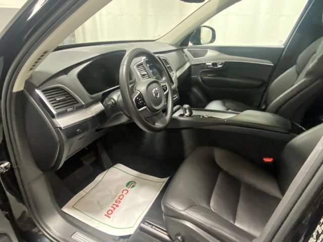 Used 2023 Volvo XC90 B5 Core w/ Protection Package Premier AWD/4WD image 10