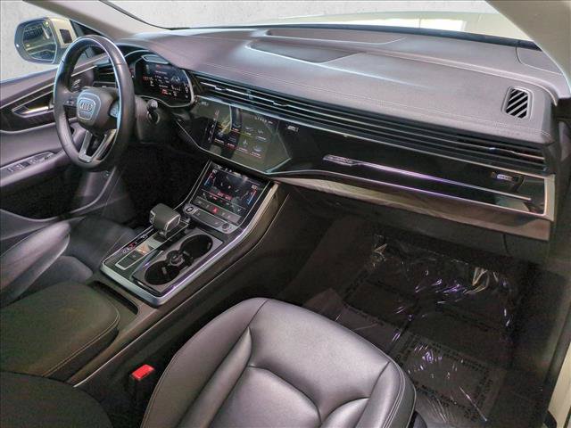 Used 2023 Audi Q8 Premium AWD/4WD image 23