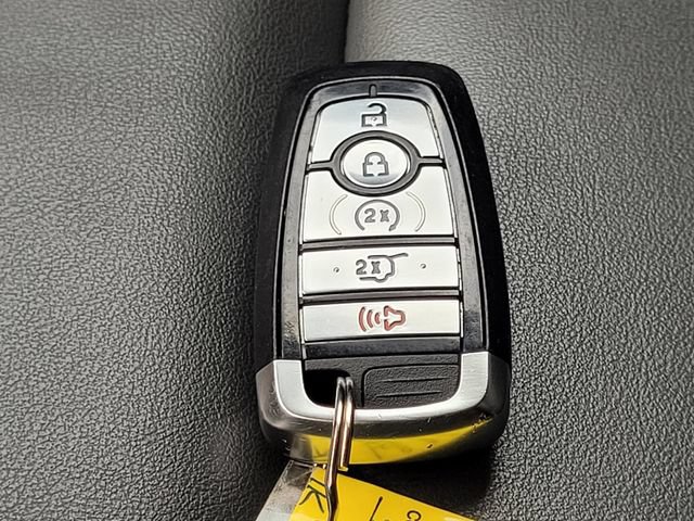 Used 2025 Ford Expedition Active RWD image 31