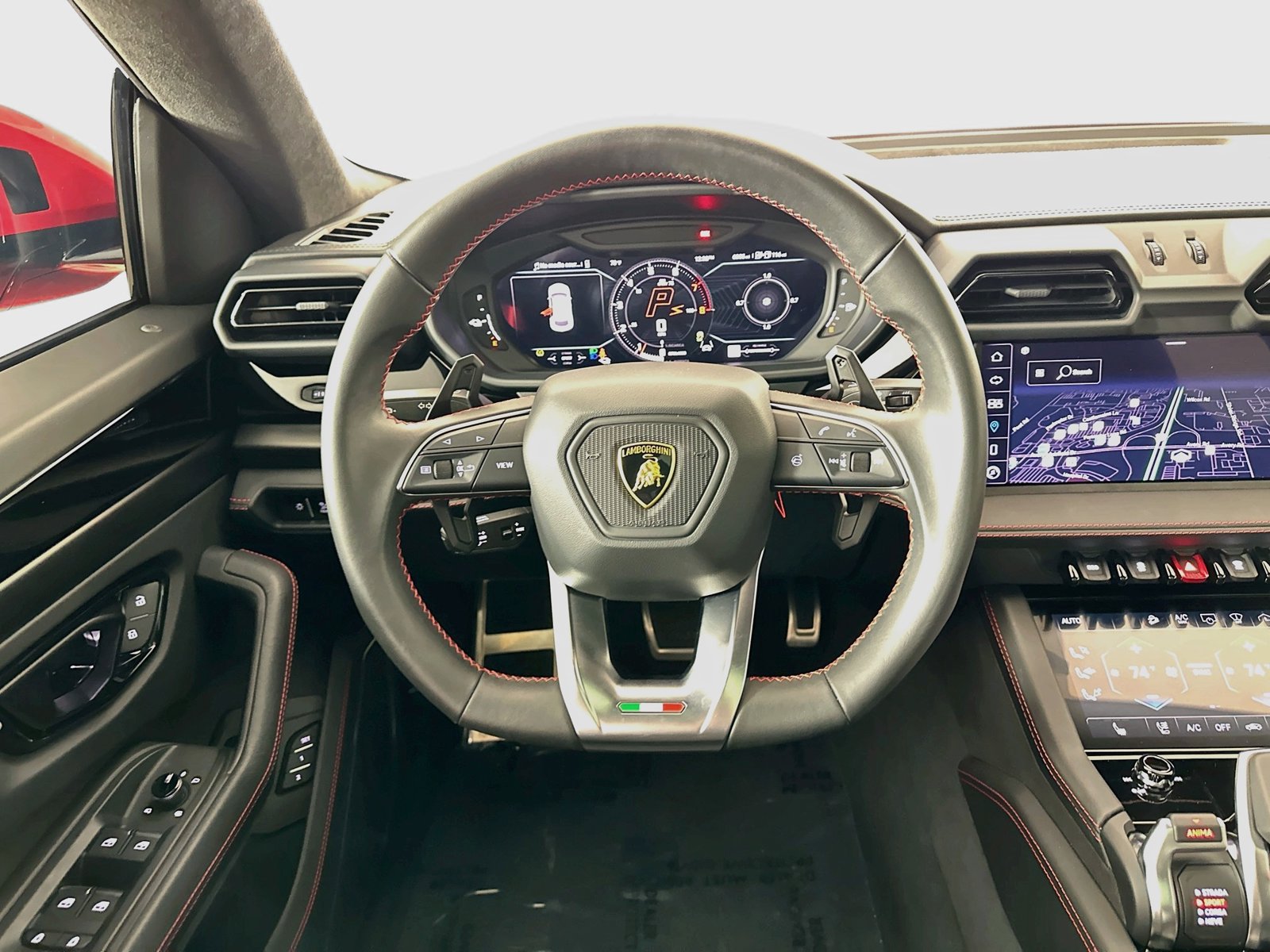 Used 2025 Lamborghini Urus S AWD/4WD image 16