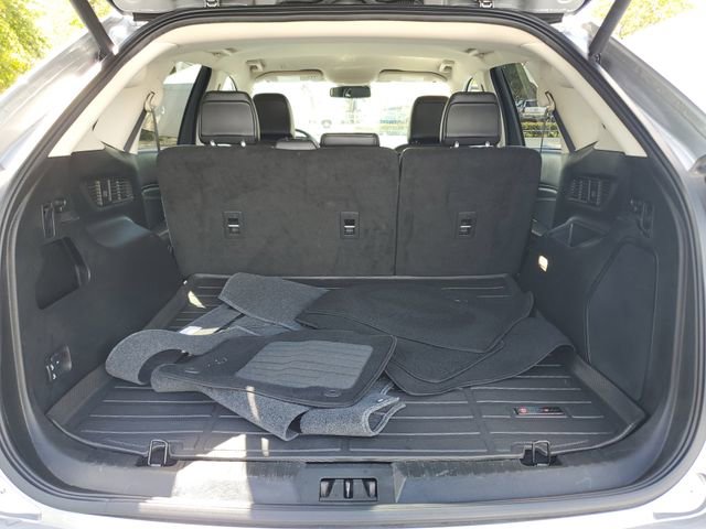 Used 2024 Ford Edge Titanium image 29