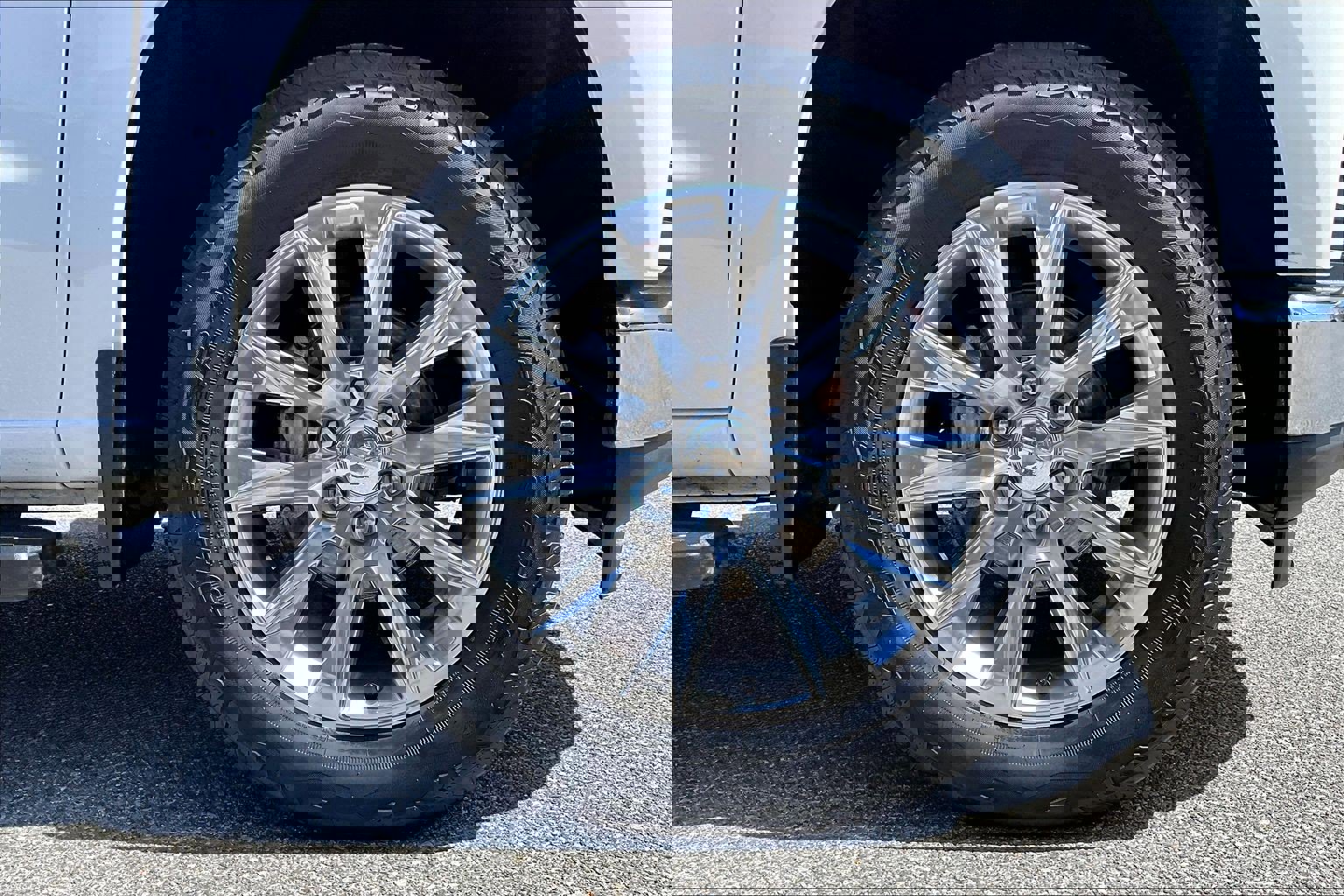 Used 2022 Chevrolet Silverado 1500 LTZ w/ LTZ Premium Package image 9