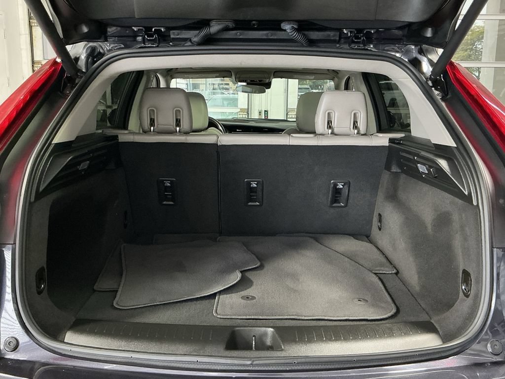 Used 2023 Cadillac XT4 Luxury AWD/4WD image 26