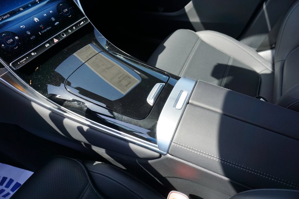 Certified 2025 Mercedes-Benz GLC 300 image 19