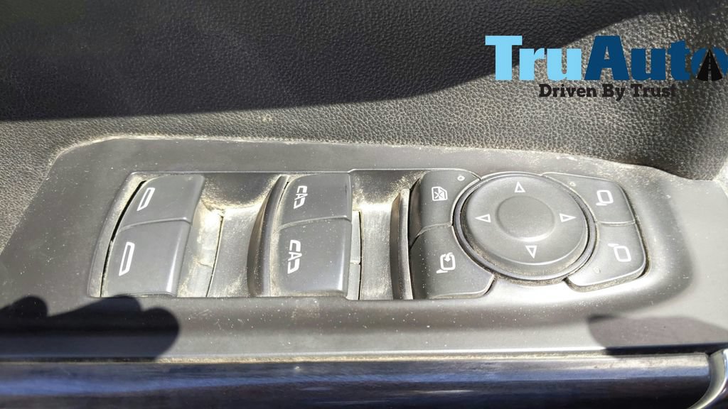 Used 2021 Chevrolet Silverado 1500 LTZ AWD/4WD image 16