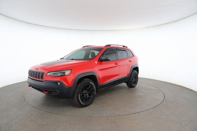 Used 2019 Jeep Cherokee Trailhawk w/ Cold Weather Group image 2