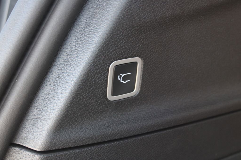 New 2026 Chrysler Pacifica Pinnacle image 9