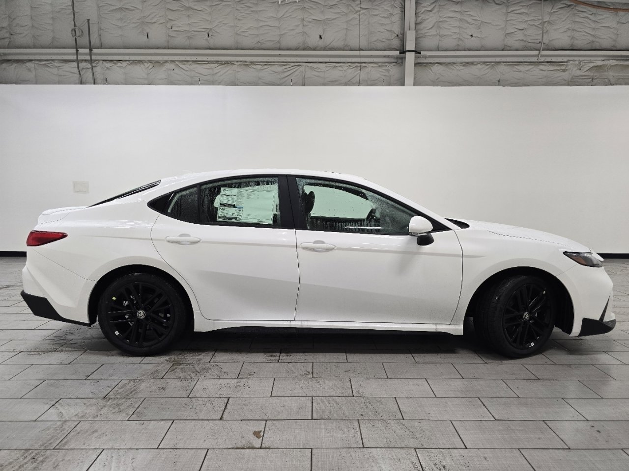 New 2026 Toyota Camry Hybrid image 18