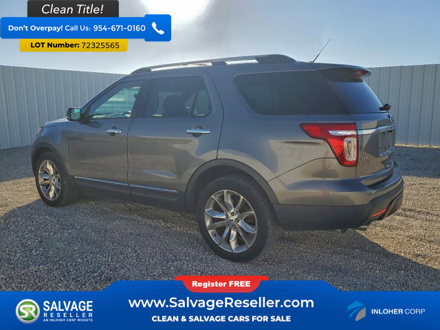Used 2014 Ford Explorer XLT w/ Equipment Group 202A image 3