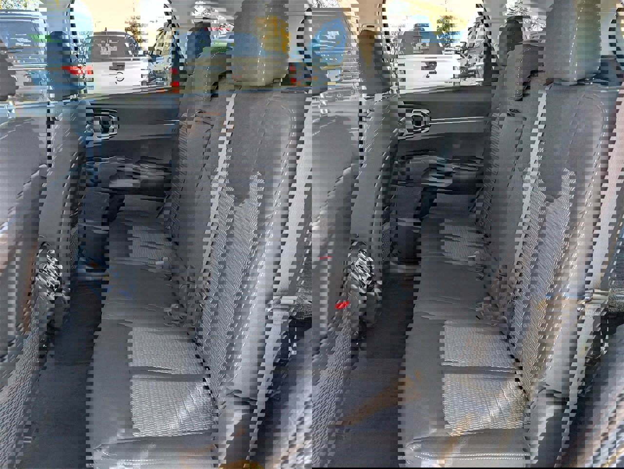 Used 2023 Kia Sorento LX image 26