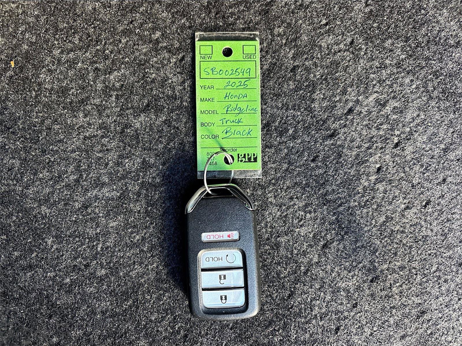 Used 2025 Honda Ridgeline TrailSport image 39