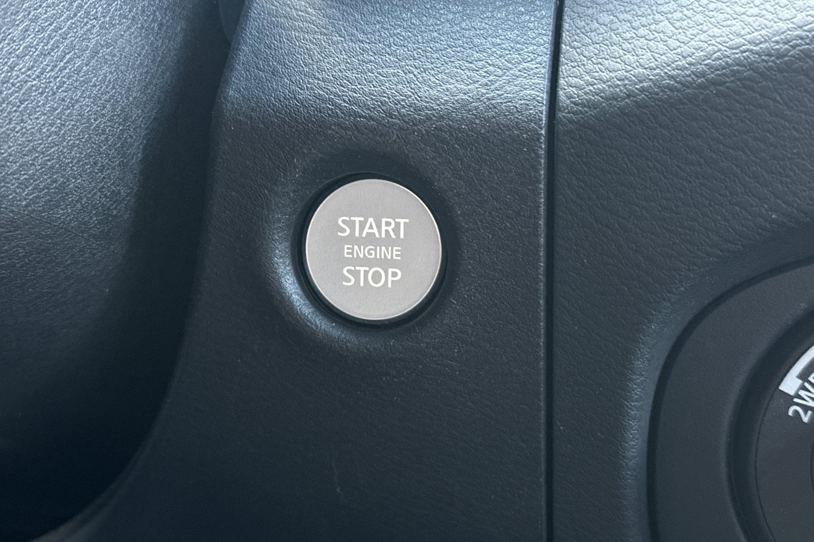 Used 2022 Nissan Frontier SV image 27