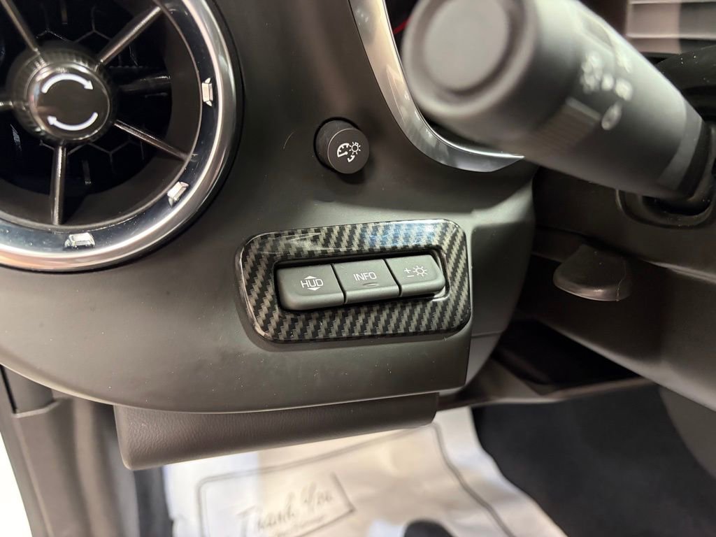 Used 2018 Chevrolet Camaro SS image 17
