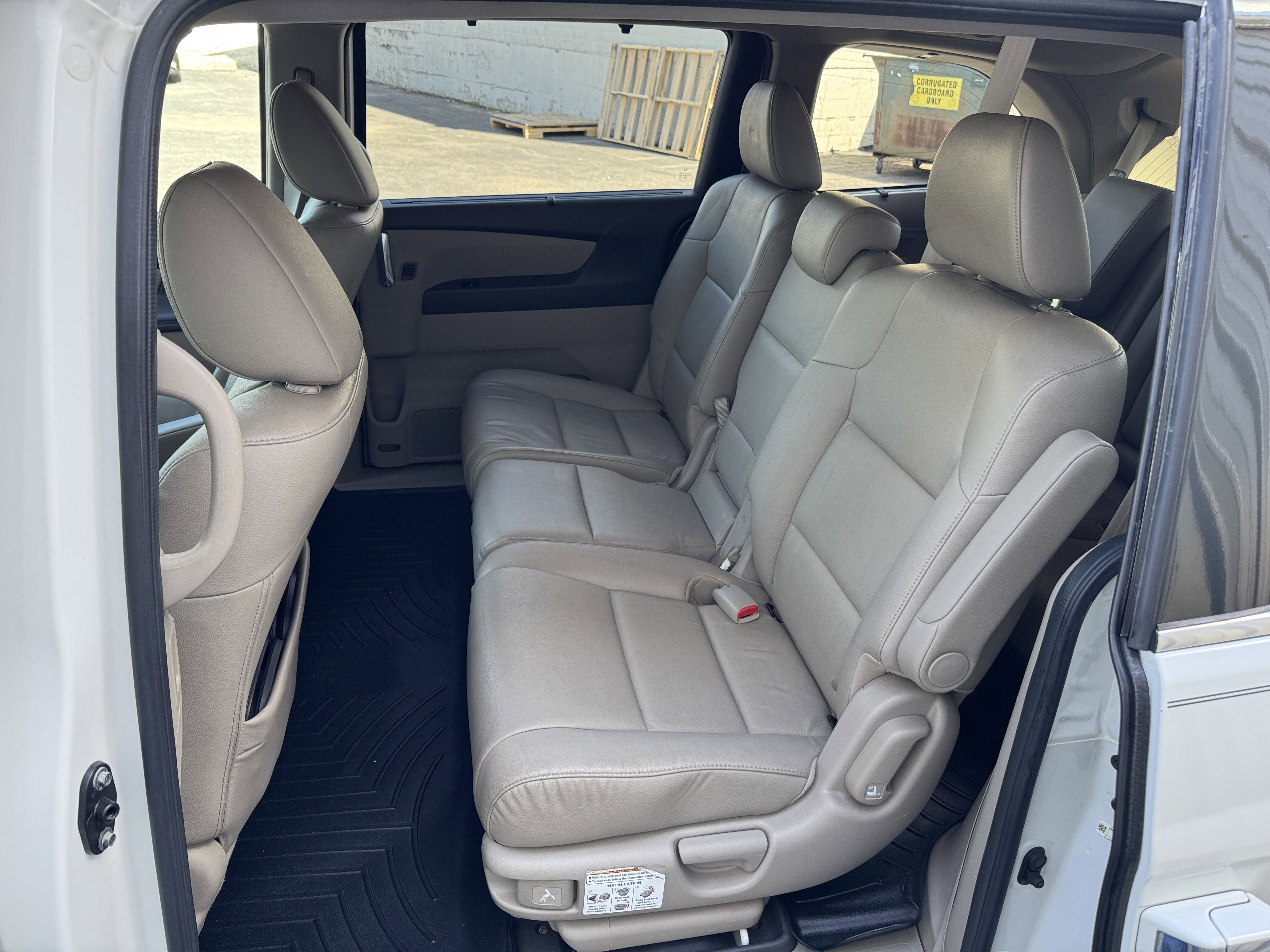 Used 2014 Honda Odyssey Touring Elite image 29