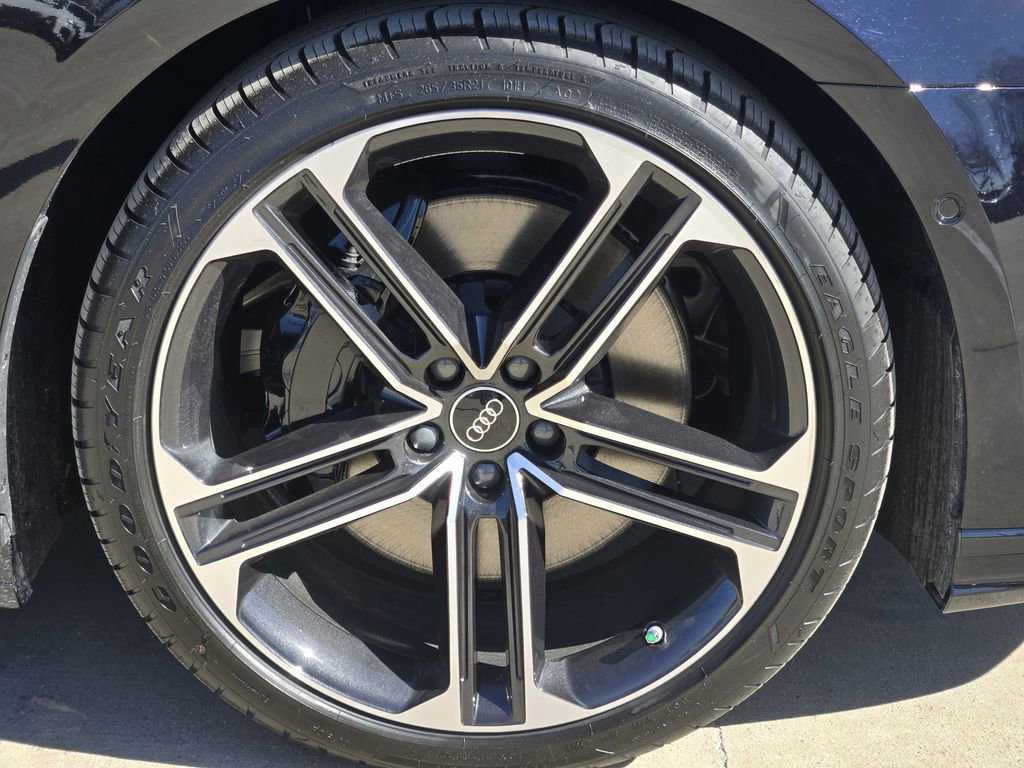 New 2026 Audi A8 L 3.0T image 16