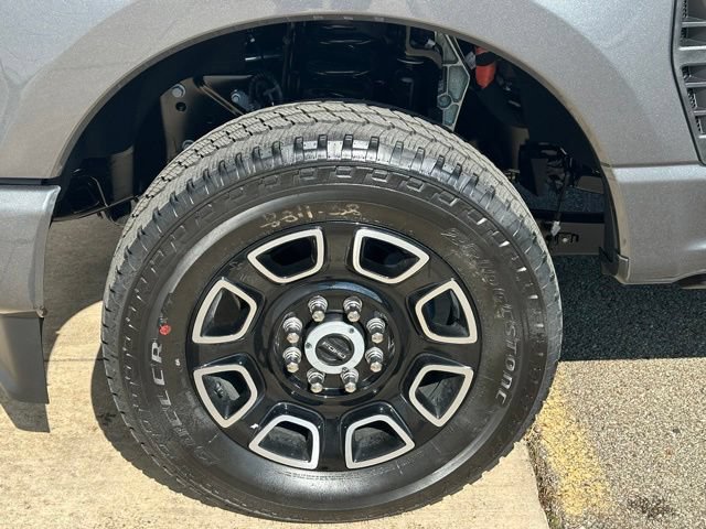 New 2026 Ford F350 Platinum AWD/4WD image 6