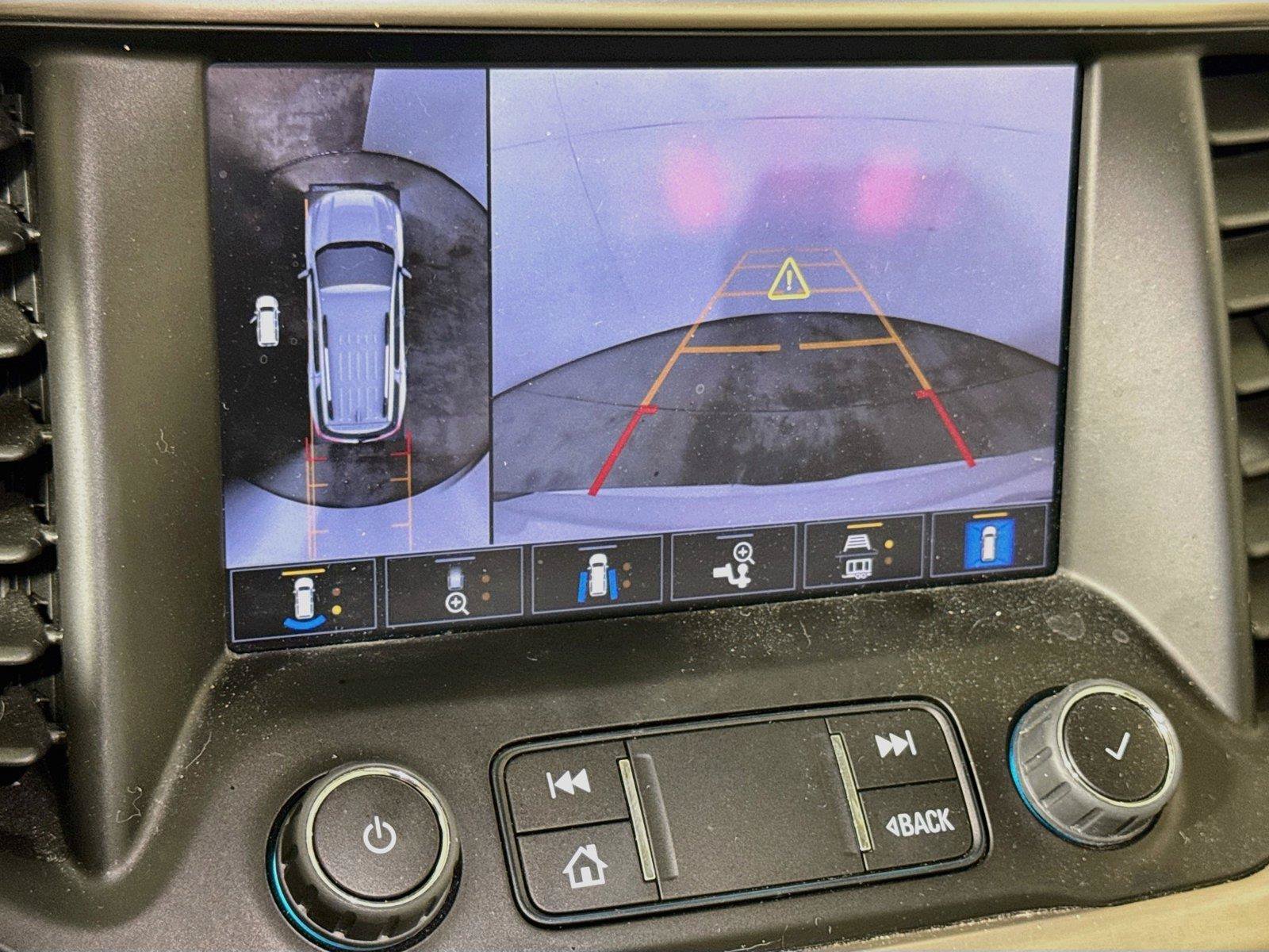 Certified 2023 GMC Acadia Denali w/ Denali Technology Package FWD image 12