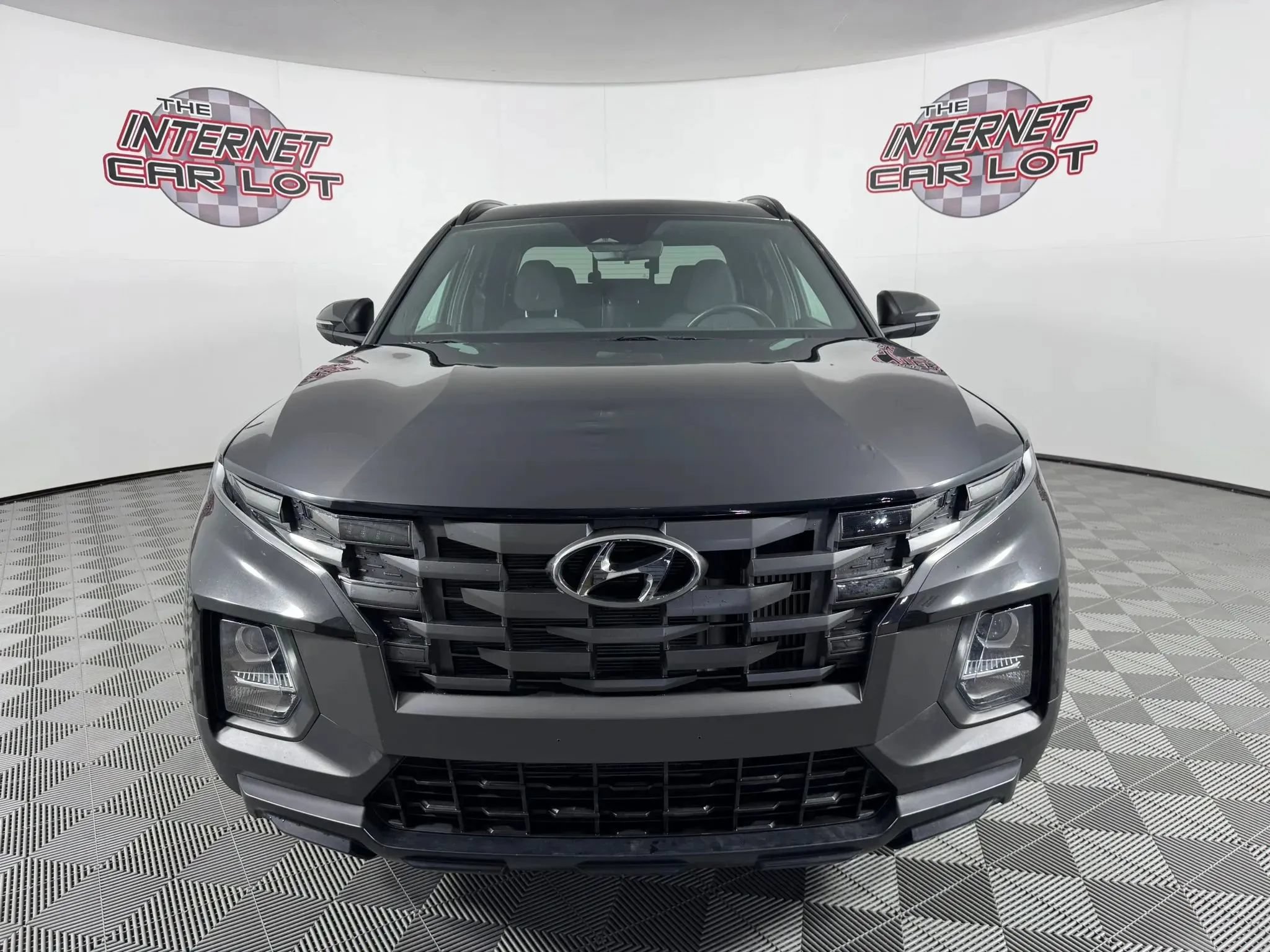 Used 2023 Hyundai Santa Cruz Night AWD/4WD image 2