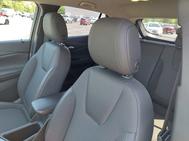 Used 2025 Buick Encore GX Preferred AWD/4WD image 6