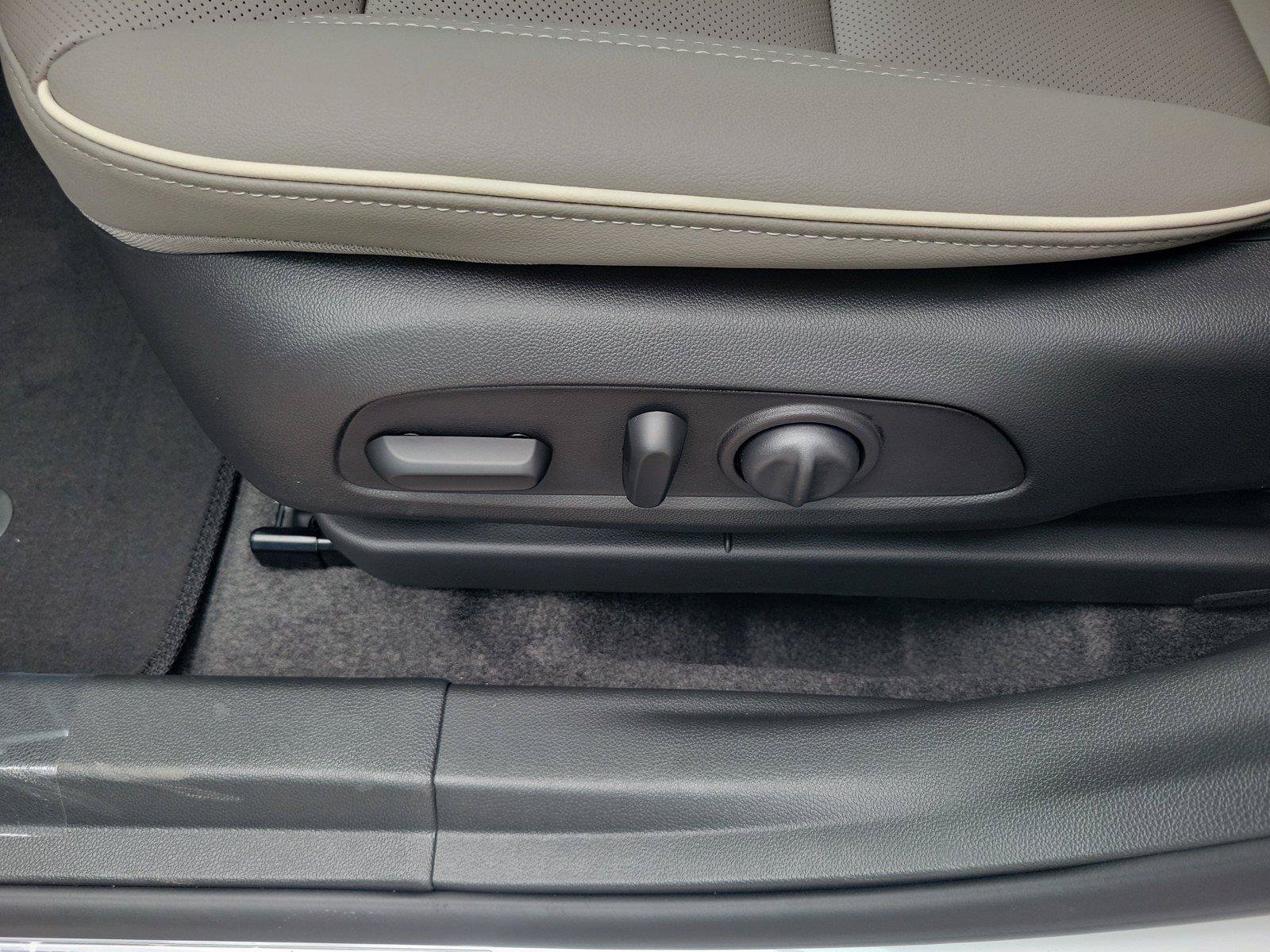 New 2026 Buick Envista Sport Touring FWD image 20