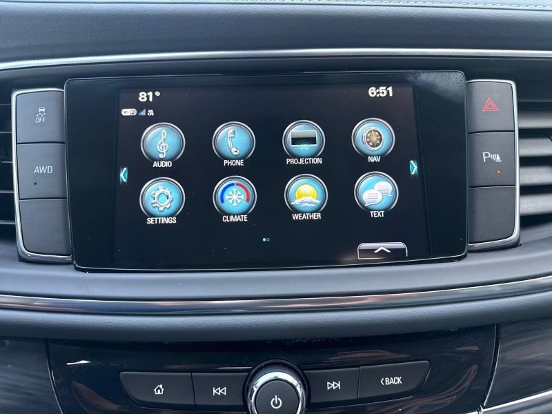 Used 2019 Buick Enclave Essence AWD/4WD image 30