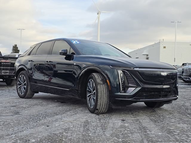 Used 2024 Cadillac Lyriq Sport image 13