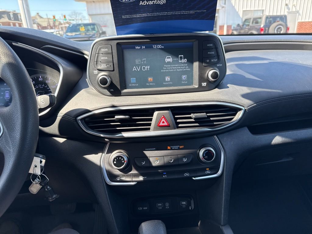 Used 2020 Hyundai Santa Fe SE image 19