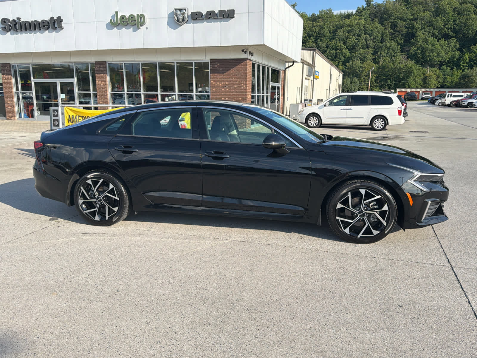 Used 2025 Kia K5 EX FWD image 2