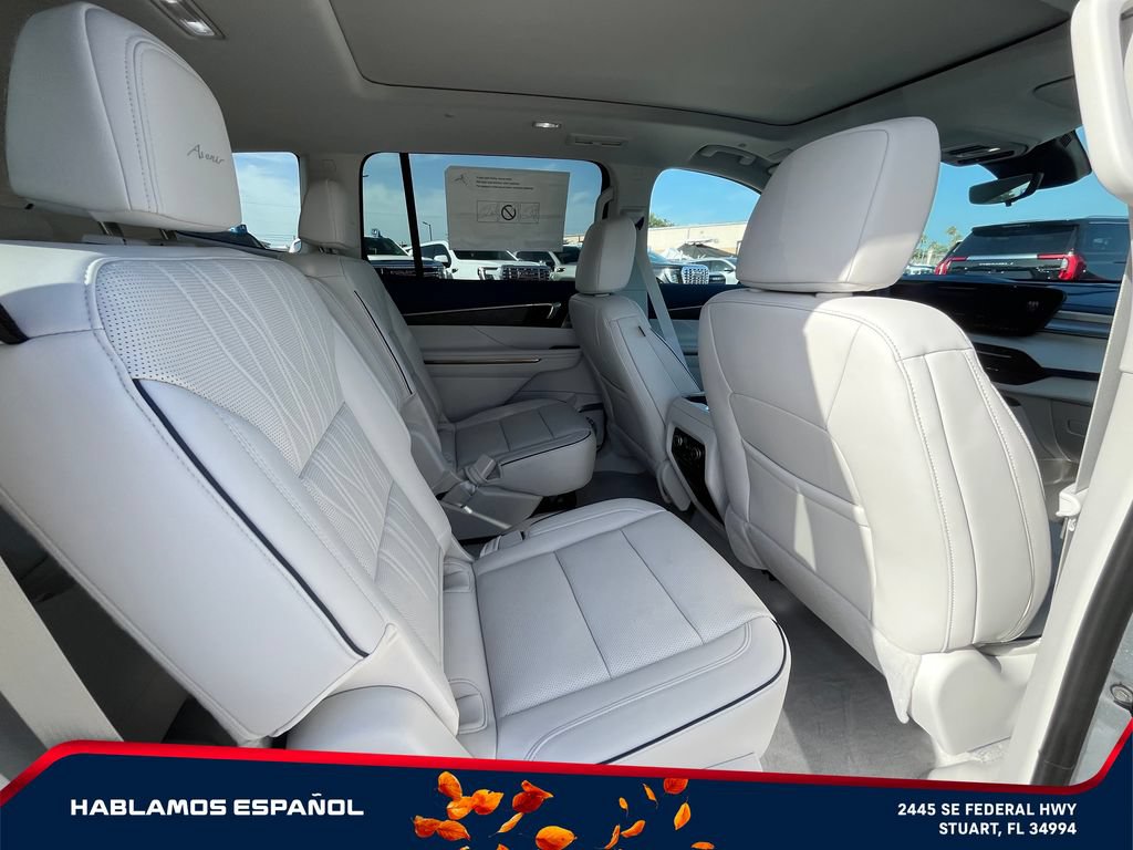 New 2026 Buick Enclave Avenir w/ Super Cruise Package AWD/4WD image 19