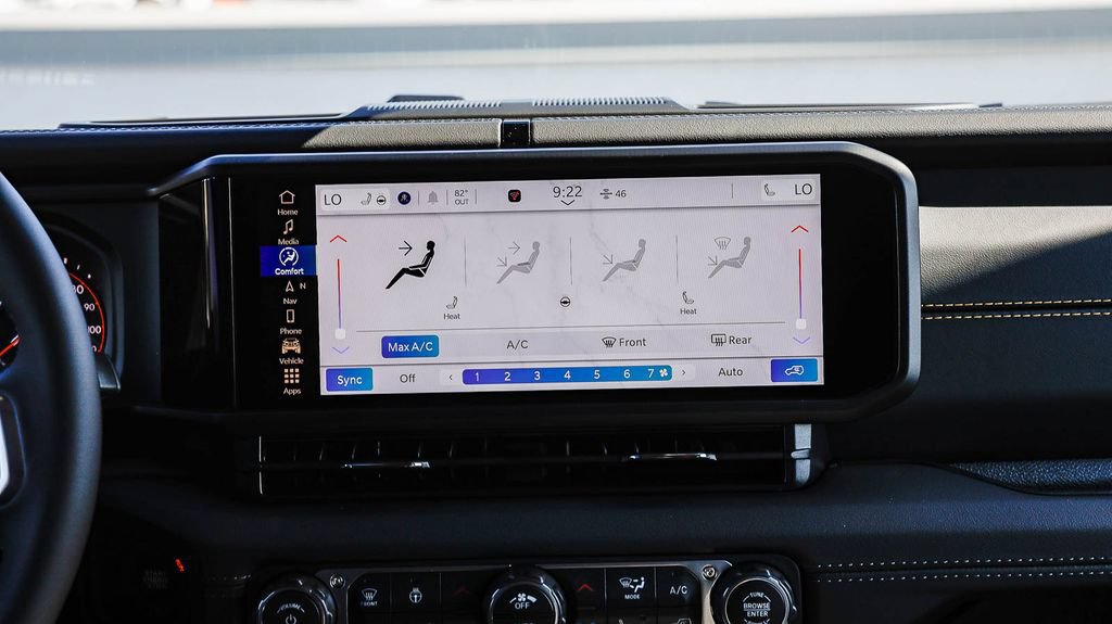 New 2026 Jeep Wrangler Unlimited Sahara AWD/4WD image 17