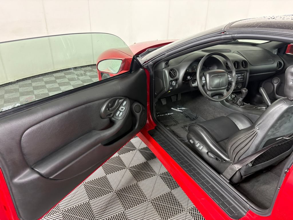 Used 2002 Pontiac Firebird Trans Am RWD image 11