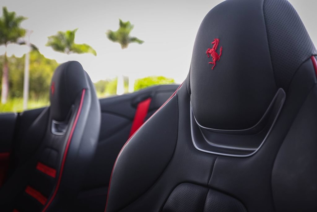 Used 2022 Ferrari Portofino M RWD image 40