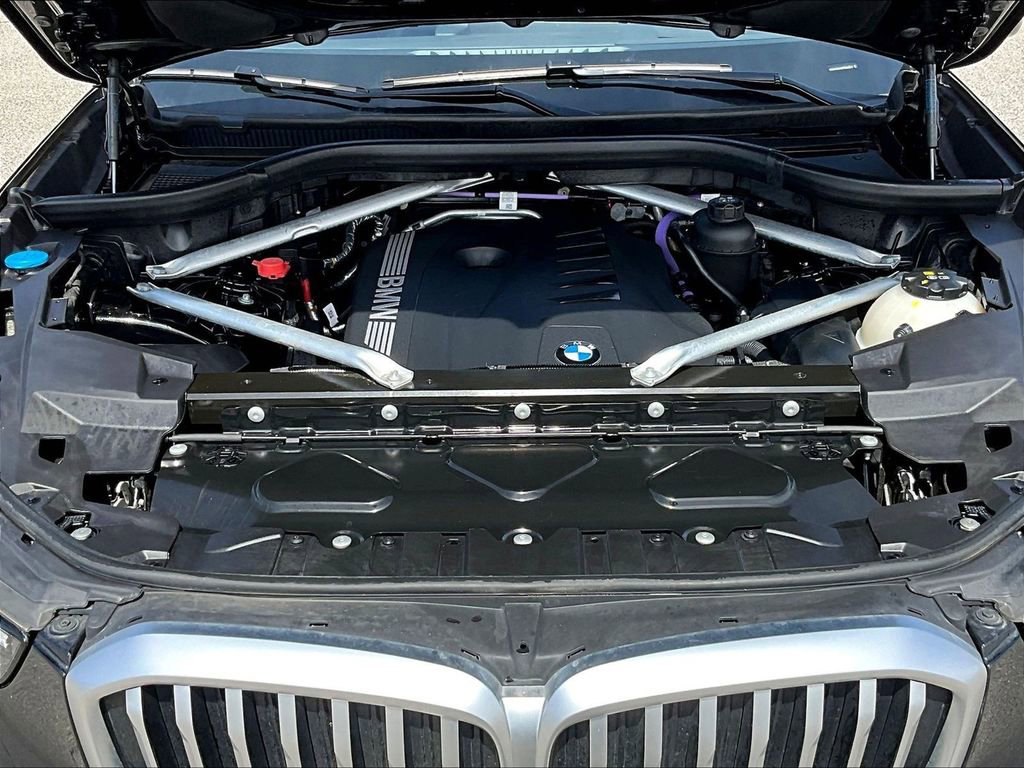 Used 2024 BMW X5 xDrive40i w/ Premium Package AWD/4WD image 23