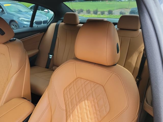 Used 2023 BMW 540i w/ M Sport Package RWD image 24