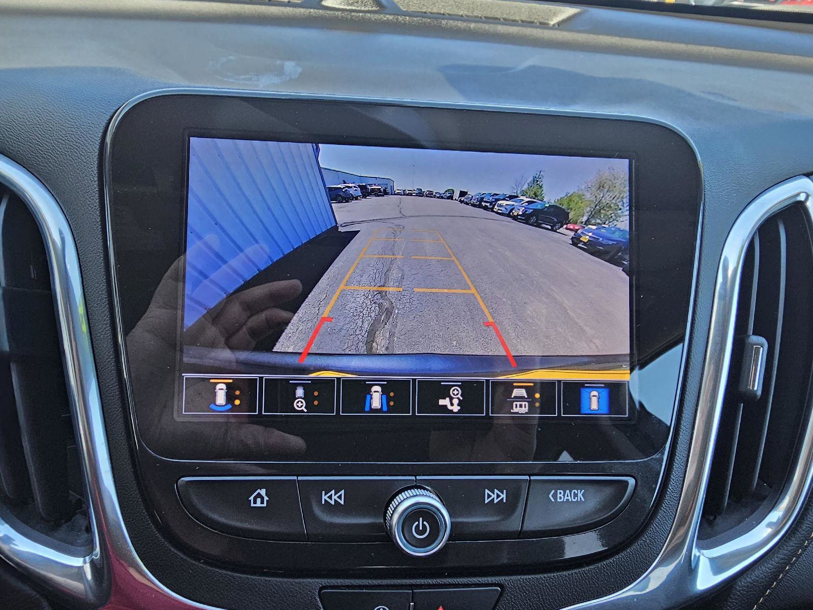 Used 2022 Chevrolet Equinox Premier image 9