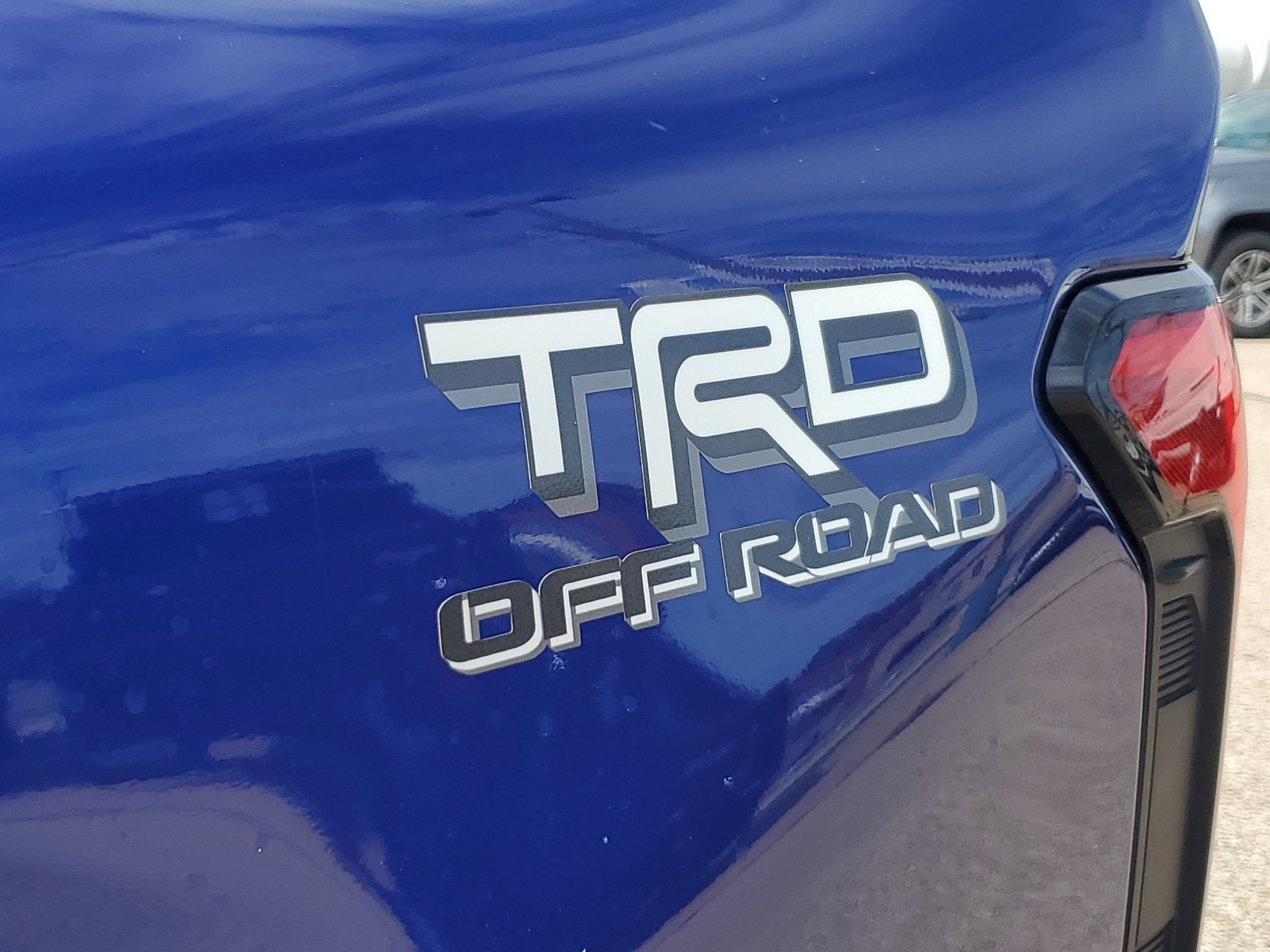 Used 2025 Toyota Tacoma TRD Off-Road AWD/4WD image 7