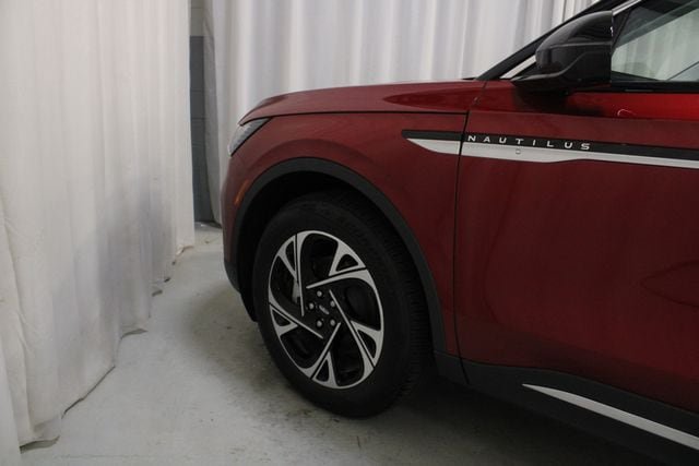 New 2026 Lincoln Nautilus Premier AWD/4WD image 30