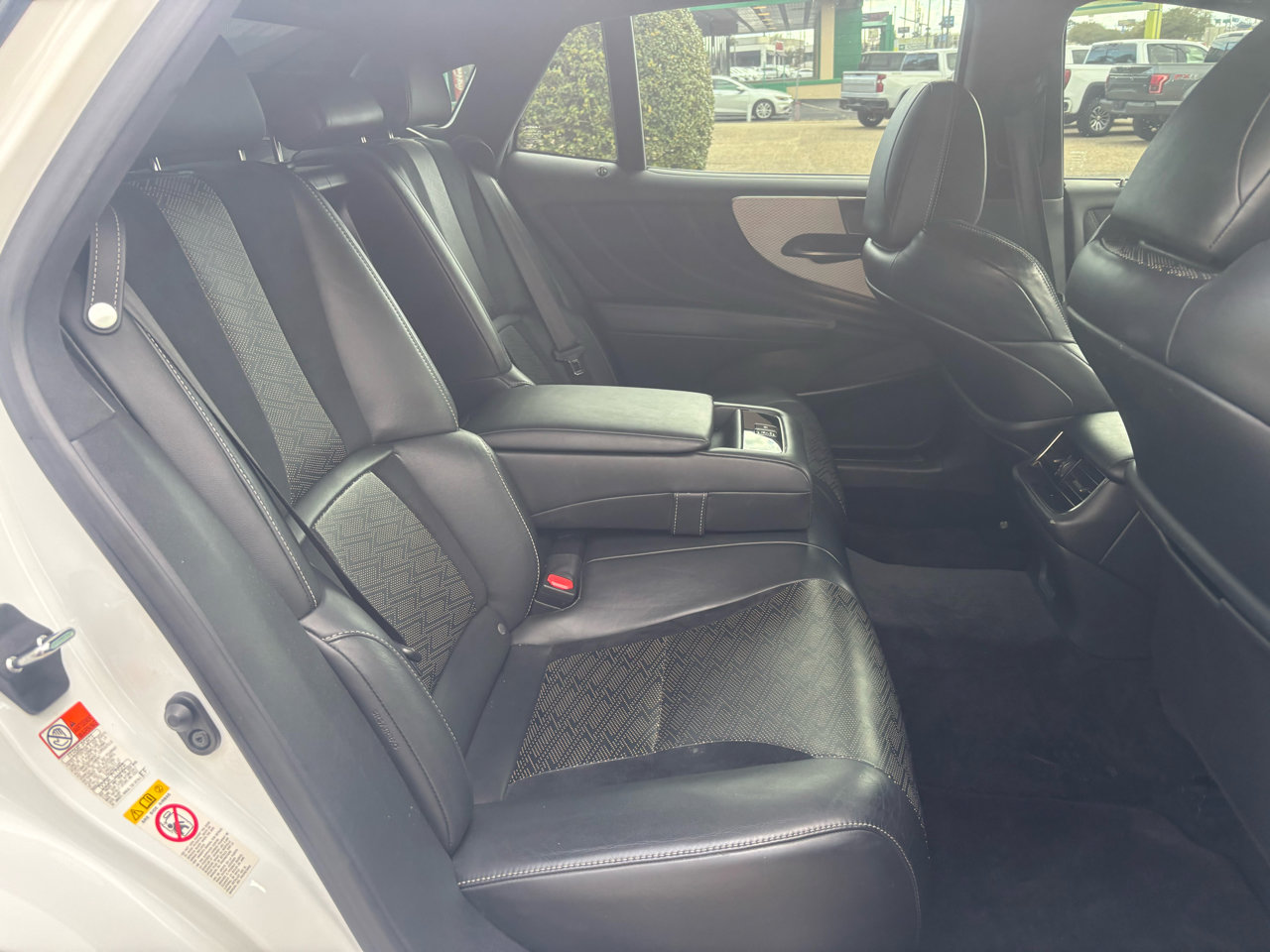 Used 2018 Lexus LS 500 F Sport w/ Accessory Package (Z1) image 18